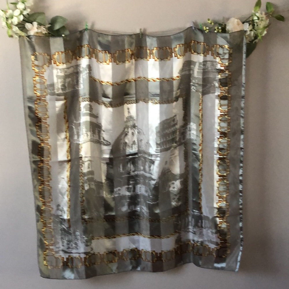 Classic Raffaello Roma Silk Scarf - Picture 4 of 5